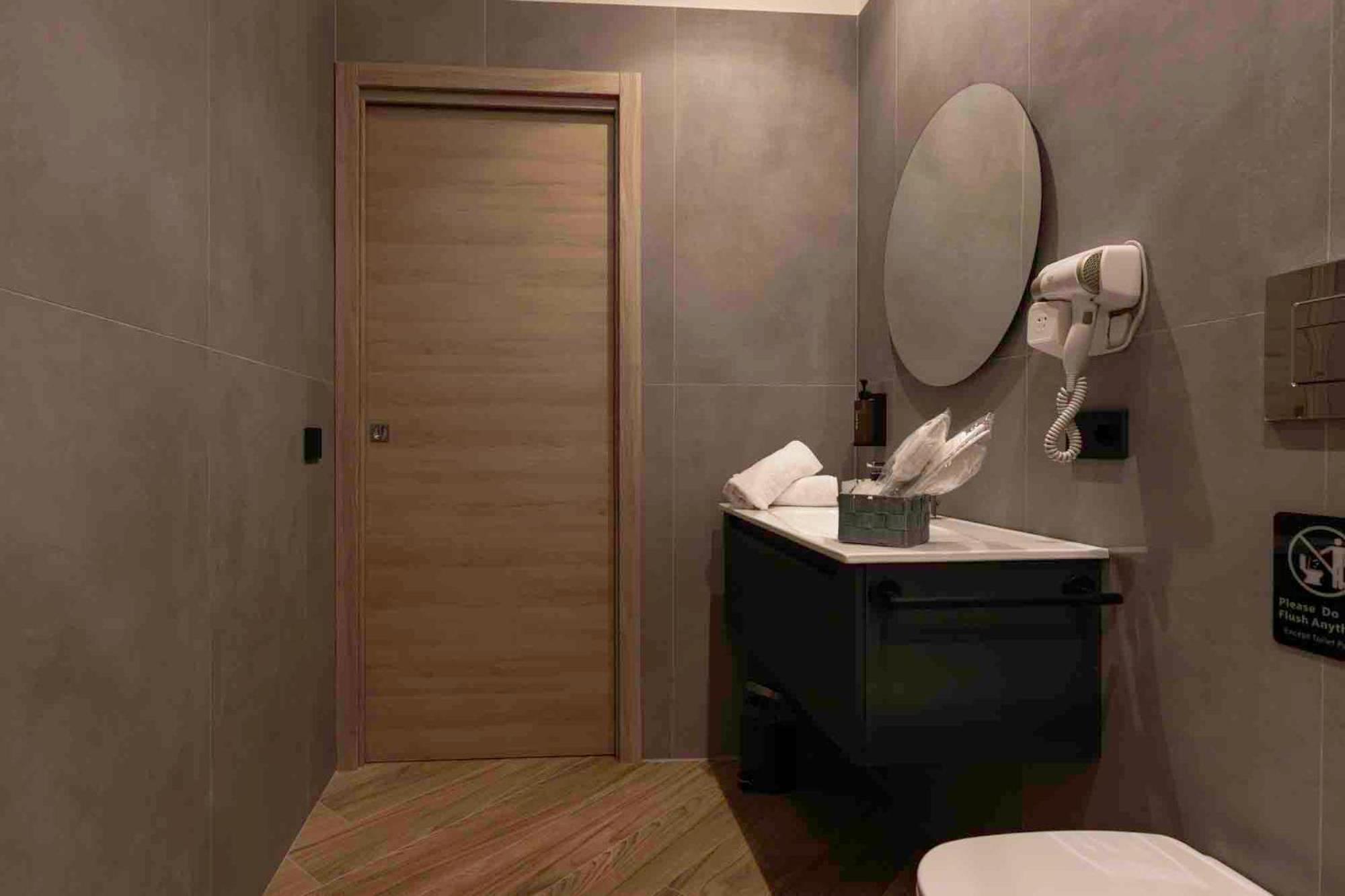 Dillo Luna Luxury